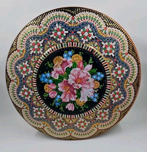 Vintage Round Floral Tin w/ Lid Designed by Daher Long Island NY Made in England