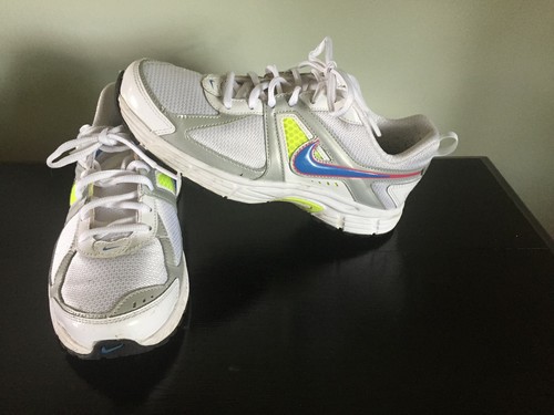 Para mujer Talla 7-Juventud tamaño 5.5 Nike Dart 9 Zapatillas-suavemente  utilizado | eBay