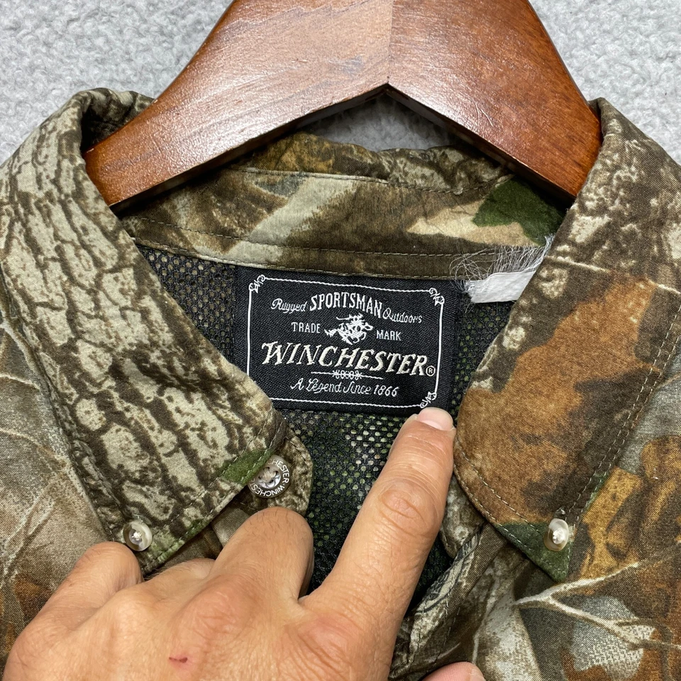WINCHESTER Camo Shirt Mens XL Real Tree Hardwoods Hunting Short Sleeve Vented - Image 4 of 4
