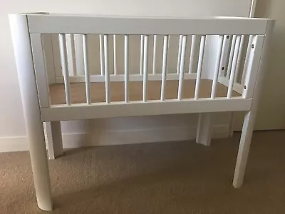 troll bassinet