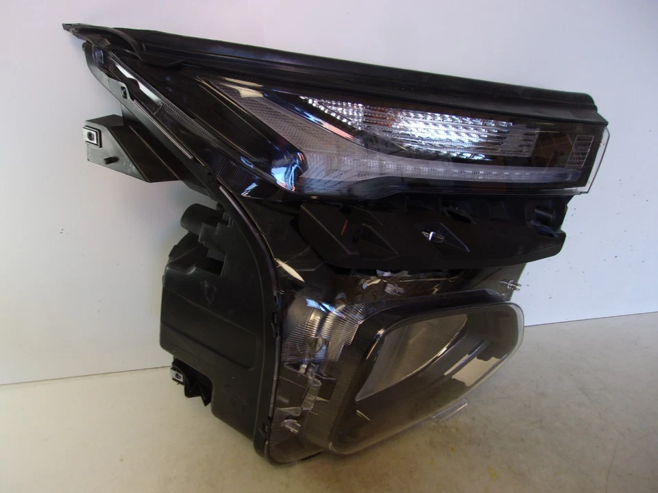 Fits 2021 2022 2023 Chevrolet Trailblazer Passenger RH Halogen Headlight - CAPA - Image 2 of 4