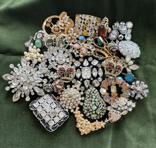 Lot of Antique to Vintage ✨CRAFT✨ Pieces and Parts Jewelry Repair Harvest! P2