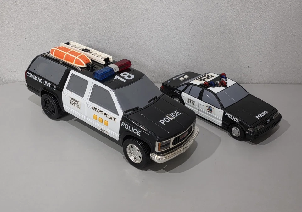 Vintage Funrise 1994 Metro Police Command Unit 18 SUV Electronic Police CAR SET - Image 3 of 4