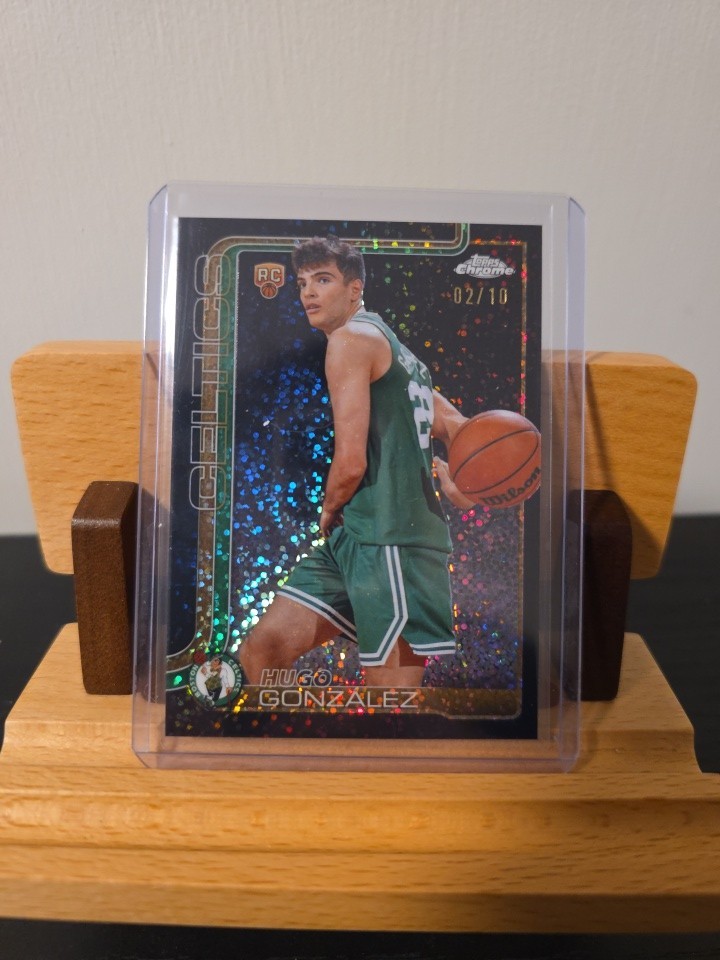 2025-26 Topps Chrome #278 Hugo Gonzalez RC IMAGE VARIATION black Speckle /10