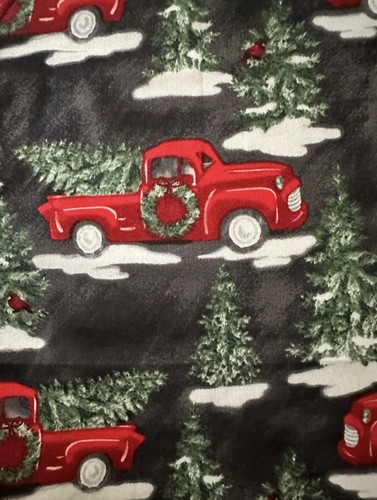 Red Truck Winter Centerpiece Table Doily New - Picture 2 of 3