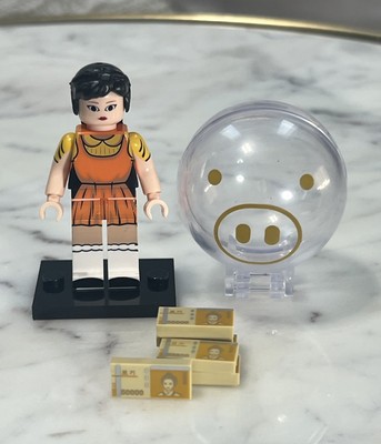 Lego Squid Game Custom Printed Minifigure Girl green light red light Bank Money