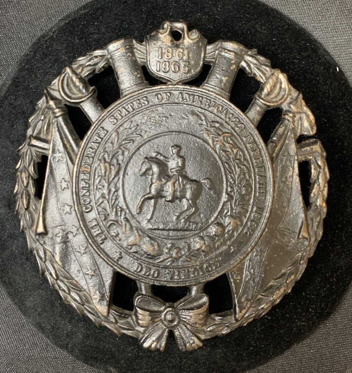 1952 Cast Iron C.S.A. Trivet V.A. Metalcrafters Confederate States (A4