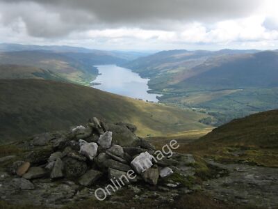Foto 12x8 Meallant-Seallaidh Gipfelhaufen mit Loch Earn im Hintergrund 2010