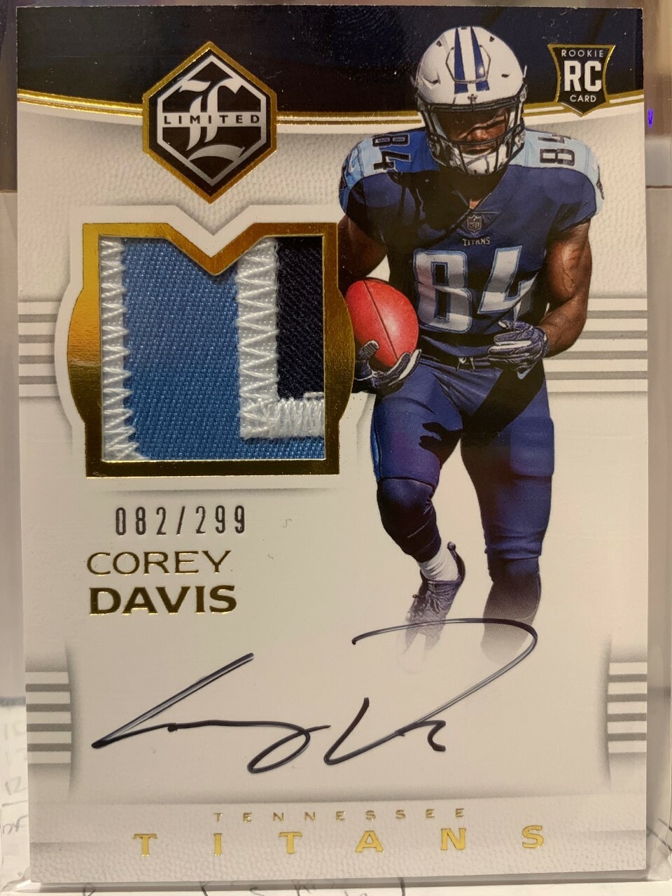 * Phenom Corey Davis 2017 Limited 109 RC 3-CLR Seam Patch Auto /299 *