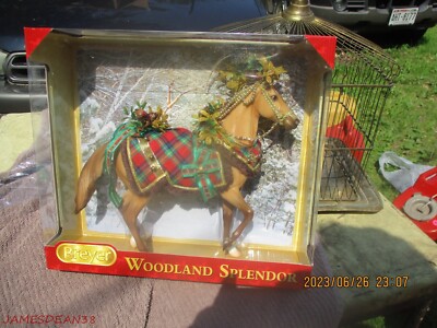 Breyer Woodland Splendor 2016 Holiday Christmas Horse Toy Model