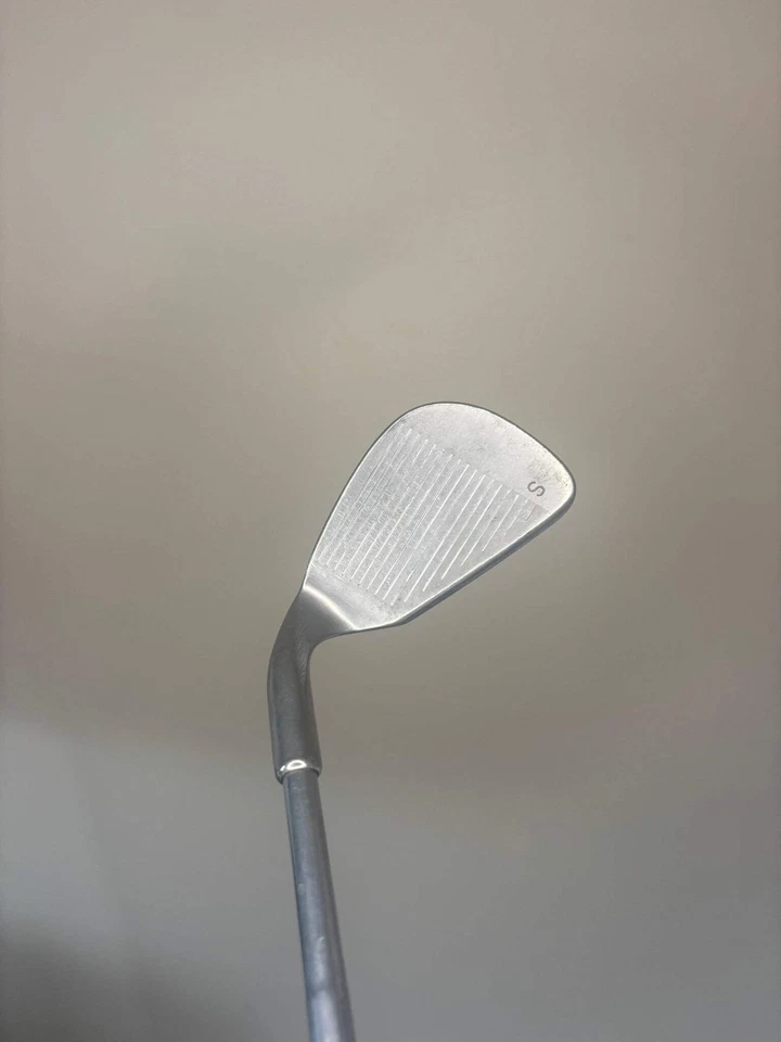 Vintage XPC 2000 Sand Wedge Steel Shaft Regular Flex 34.75″ - Image 2 of 4
