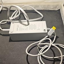 Adaptador de corriente Nintendo Wii U WUP-002 (EE. UU.) gris consola con cable