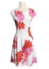 Calvin Klein Size 8 Floral Fit & Flare Dress