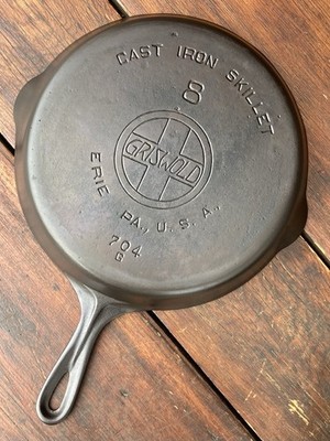 Griswold Cast Iron #8 SMOOTH Bottom Slant EPU Logo Skillet