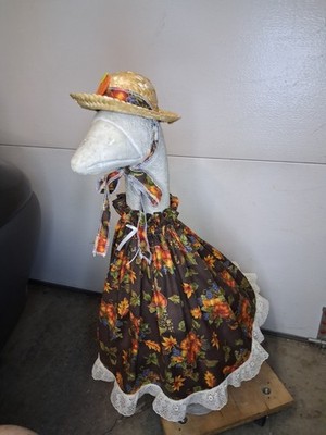Pumpkins & Fall Leaves/Brown 23''-28'' Cement, Concrete Or Plastic Goose Clothes 