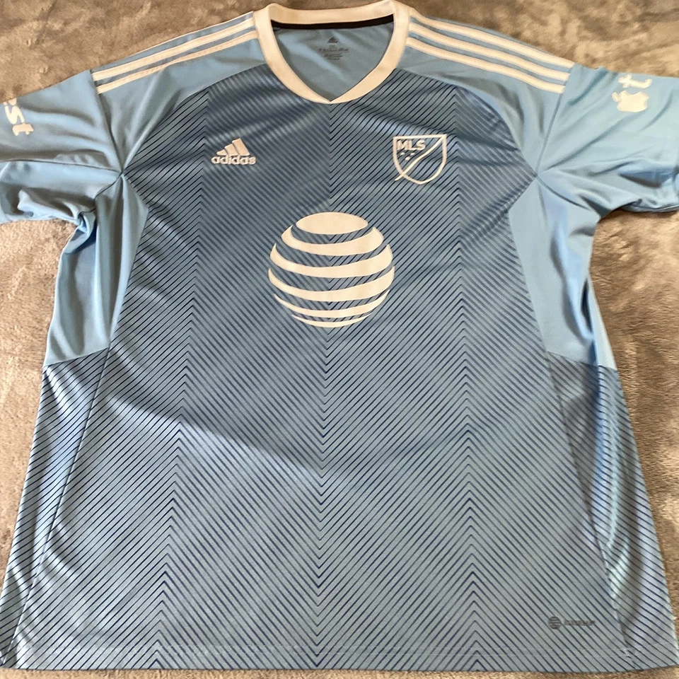 Camiseta de fútbol de las Grandes Ligas para hombre 2XL azul claro MLS fútbol Kerr 23 AT&T Adidas Foto 2 de 4