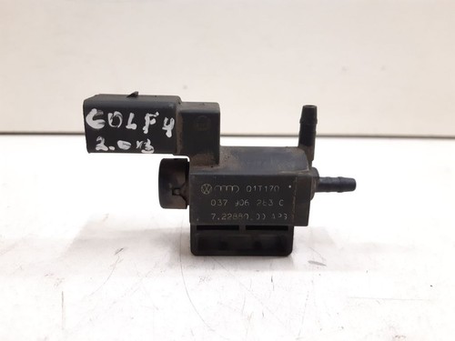 Volkswagen Golf IV 2001 Benzin 85kW Turbolader Druckwandler Magnetventil VLU315