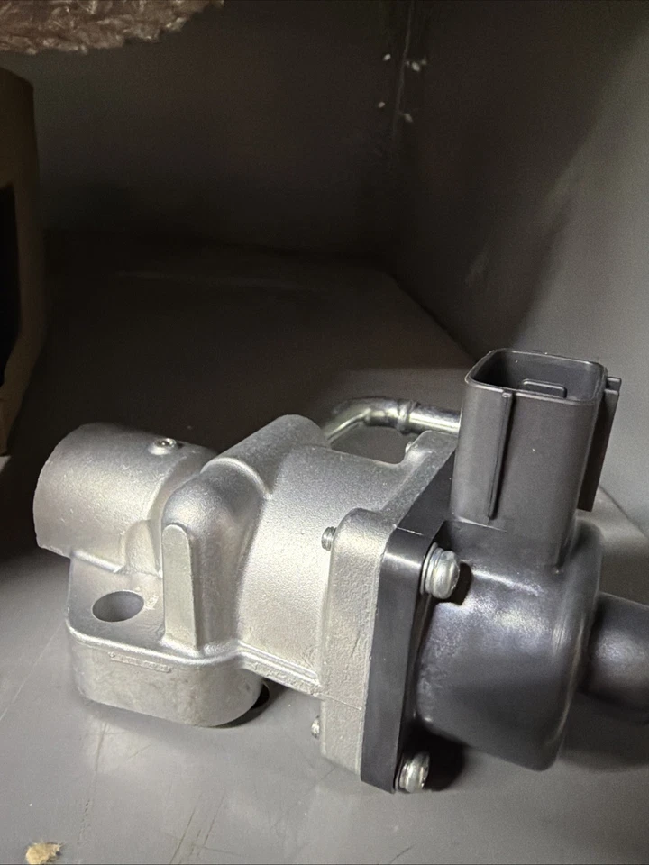 Ford Escape Hybrid 2009-2012 válvula EGR nueva OEM Motorcraft # CX-2193 Foto 2 de 4