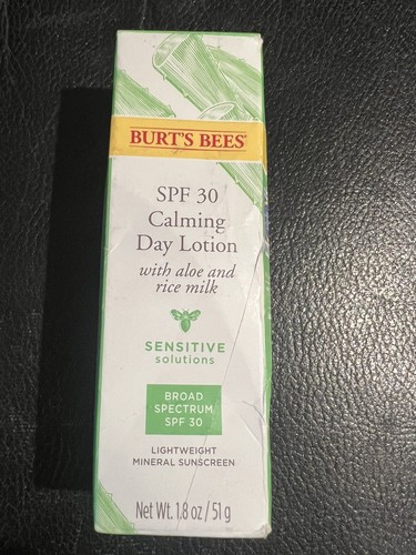 Burts Bees LSF 30 Beruhigende Tageslotion Verwendbar bis 03/2025 ^ Aloe + Reismilch Sensitive