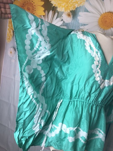 Lilly Pulitzer Size S/M Over sized Silk Blouse with Drawstrings Green - Picture 8 of 9