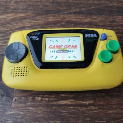 美品 SEGA GAME GEAR micro イエロー Sega Game Gear Micro Mini yellow 4 collection Games Preloaded