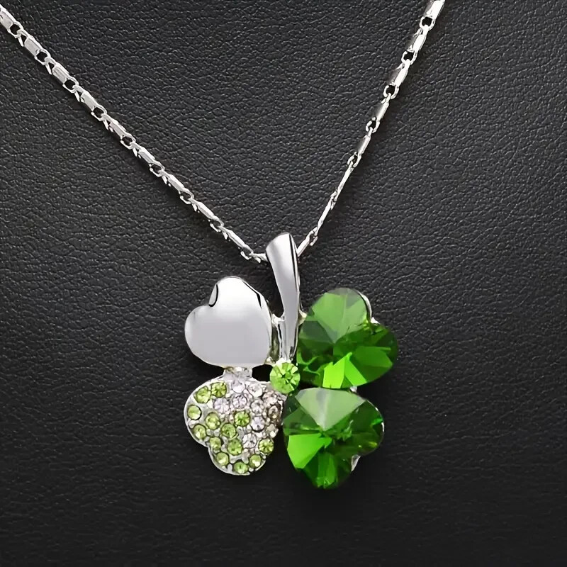 Green Lucky Clover Cubic Zirconia Pendant Necklace for Women