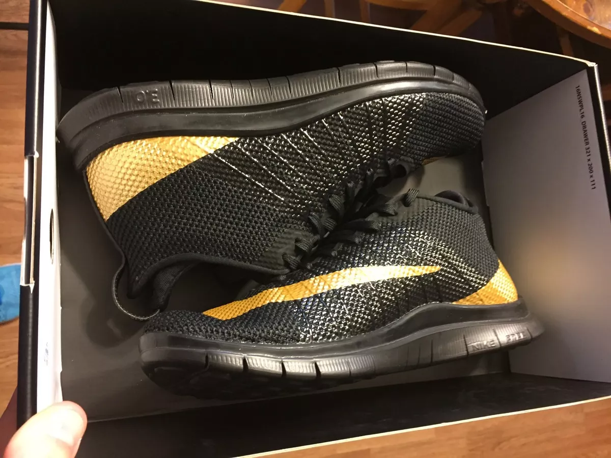 Men s Nike Free Hypervenom 2 OR Size 6.5 852708 076 No Box Top