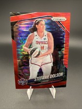 Stefanie Dolson [Red Pulsar] #112 2025 Panini Prizm WNBA /299