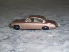 LESNEY MATCHBOX No.28 JAGUAR MK10 WITH CLEAN TOW HITCH