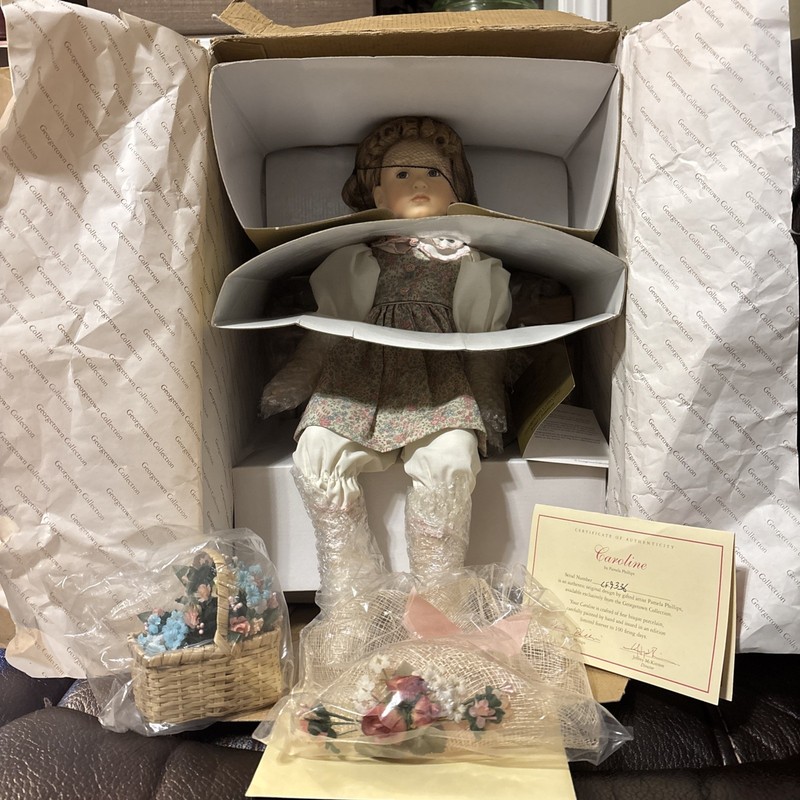NEW BOX Georgetown DOLL Caroline by Pamela Phillips -Sweethearts of Summer