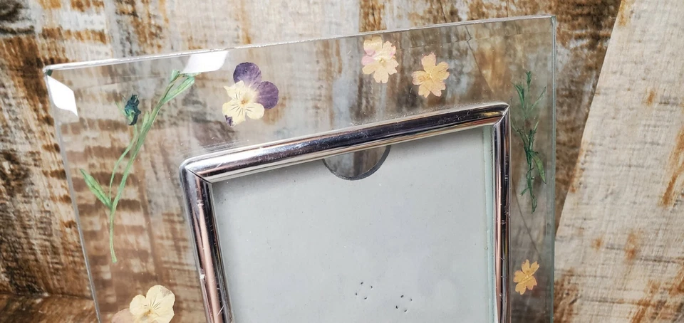 Picture Frame Free Standing Multicolored Dried Pressed Flowers Boho Cottage Core - Image 2 of 4