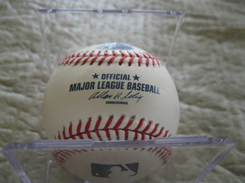Michael Taylor Autograph Rawlings OML Baseball Onyx Authentication Auto - Imagen 3 de 5