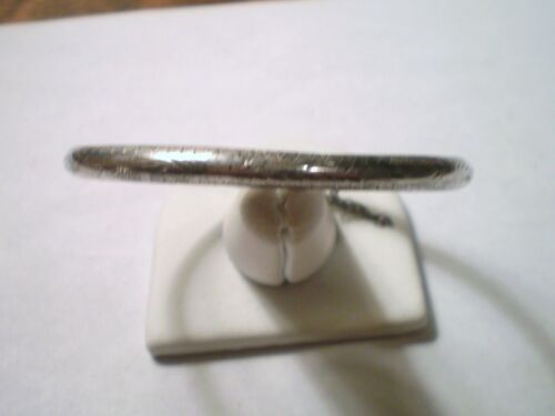 Sterling Silver 925 Etched Hinged Bangle Bracelet… - image 1