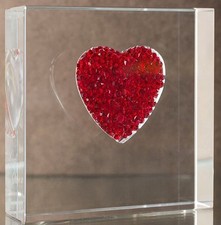 PRZYCISK DO PAPIERU CZERWONY DIAMENT SERCE