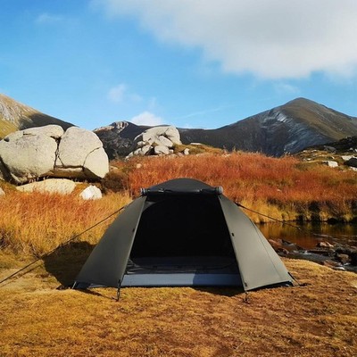 Aurora Fox 2-4 Personen Camping Backpacking Zelt wasserdicht Wandern schwarz silber