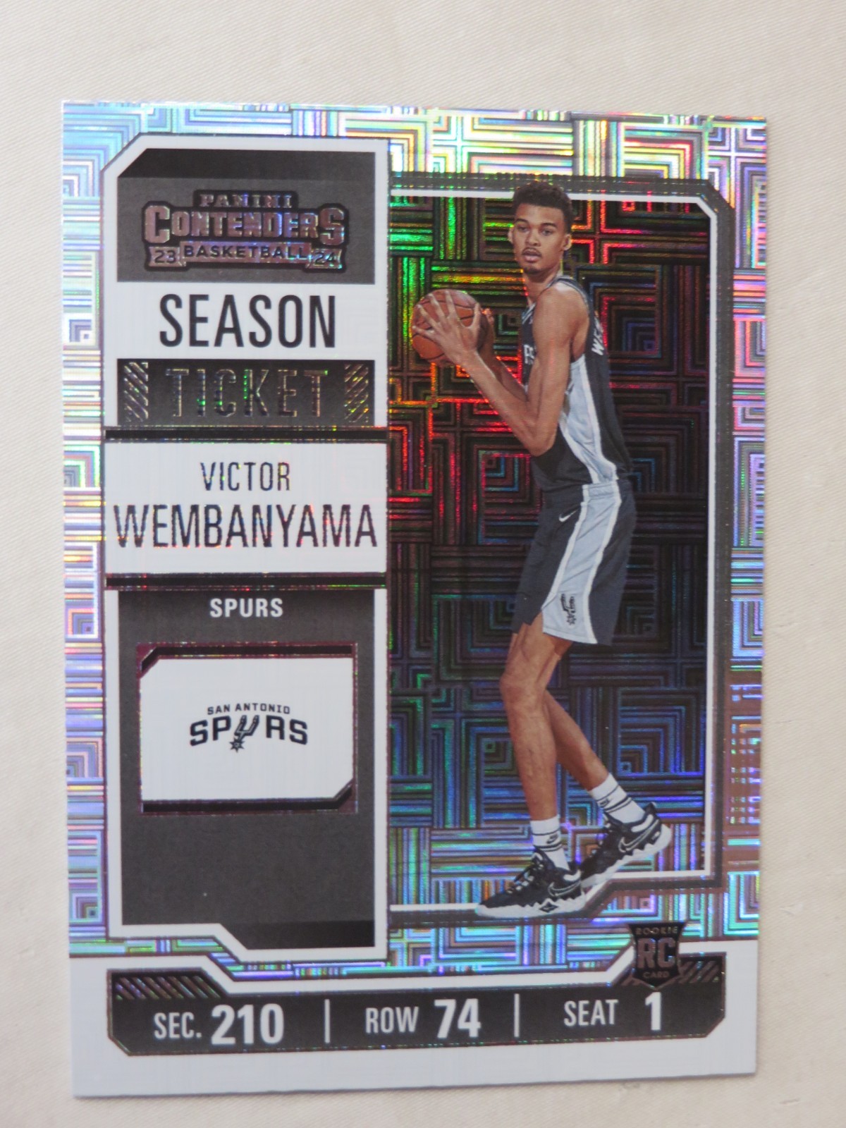 2023-24 Panini Contenders NBA Victor Wembanyama RC #11 Silver Mojo Spurs