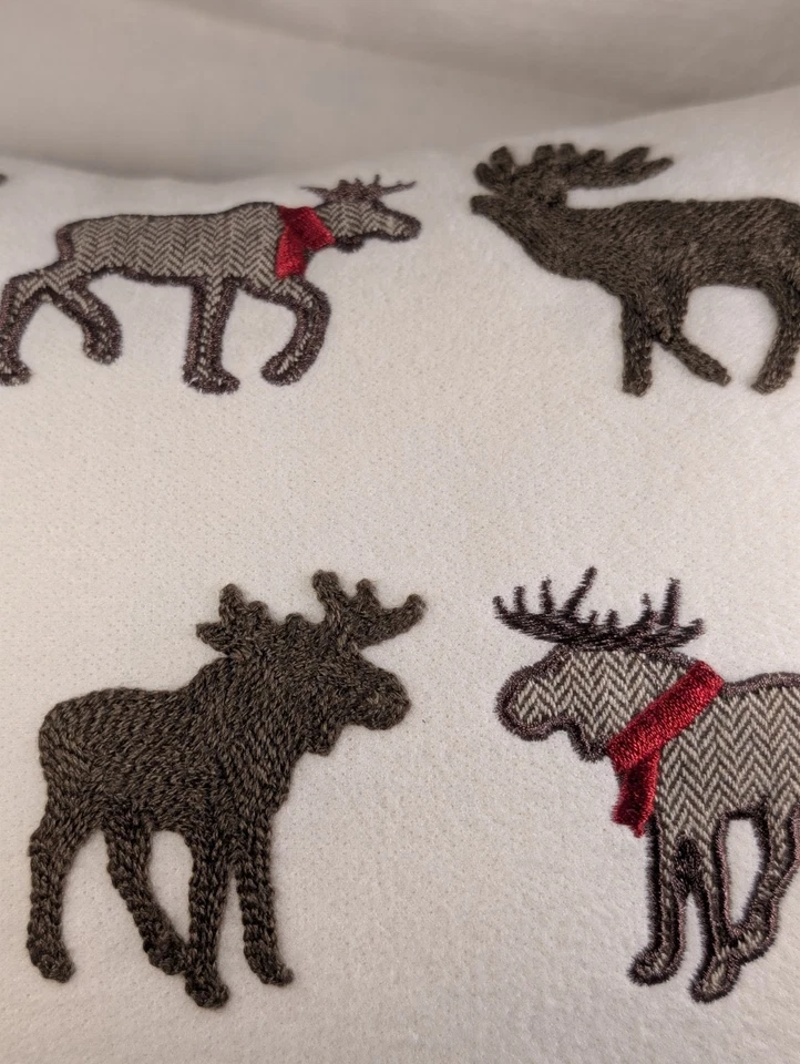 Праздничный лось плед подушка текстурированный, домик, Рождество - Изображение 2 из 4