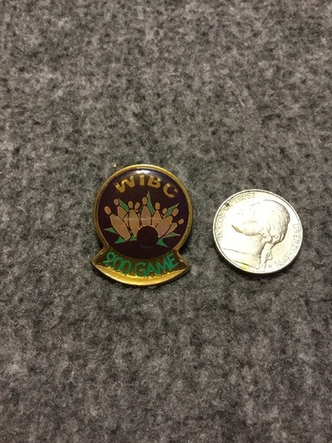Lapel Hat Pin Pinback - Vintage WIBC 200 Game Bowling Pin Mint LOOK! - Afbeelding 1 van 2