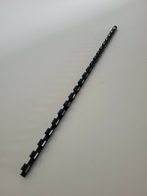 25 x A4 8 mm Binderinge Bindekämme schwarz Kunststoff Büro Schreibwaren