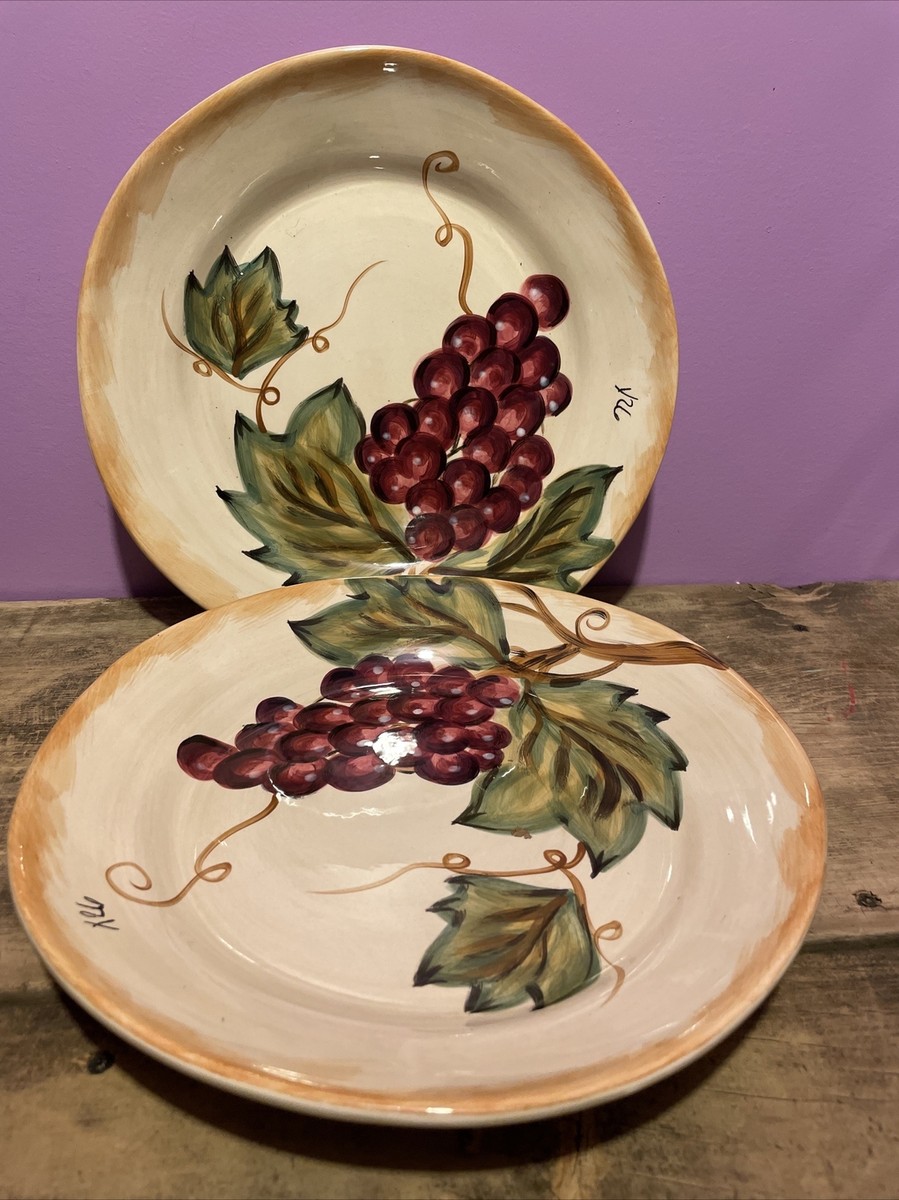 2 Tabletops Unlimited Vino Dinner Plates Set 10 3/4