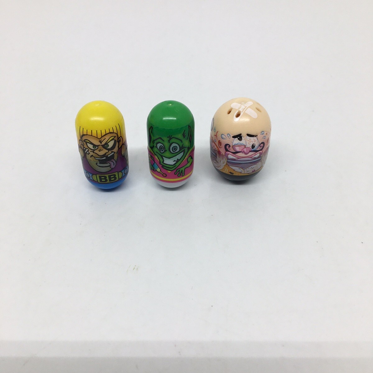 3 Mighty Beanz- #70 Strongman Mighty Bean -Bruno Bean - Martian