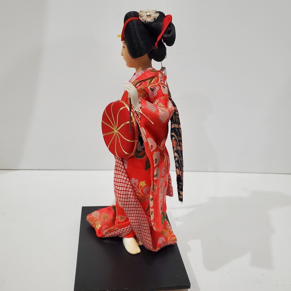 Japanese GEISHA collector figure/doll- 11