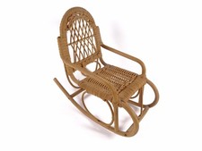 Puppenmöbel Garten helles Rattan Schaukelstuhl 1:8 wie abgebildet (20674)