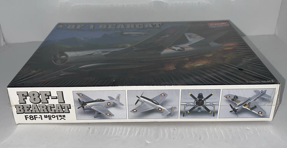 Kit Modelo F8F-1 Bearcat Academy 1/48 F1018-9000 2186 012821DBT Nuevo en Caja Sellada Foto 4 de 4