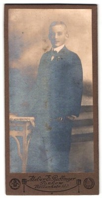 Fotografie E. Redlinger, Berlin-Pankow, Wollankstr. 132, Portrait blonder Bube  