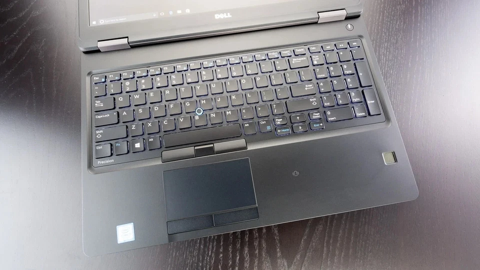 Dell Precision 3520 15.6" FHD Xeon E3-1505M v6 16GB RAM 512GBSSD Quadro M620 Win - Image 4 of 4