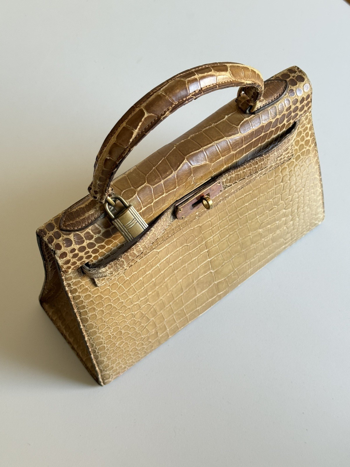 Hermes Kelly 28 Shiny Croc Patina Vanilla Beige Cream Bag Birkin 1985 O Stamp
