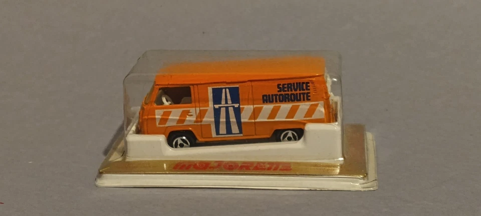 MAJORETTE  226  T2 Fourgon VW  "Service Autoroute" - scala 1:60 - Immagine 3 di 4