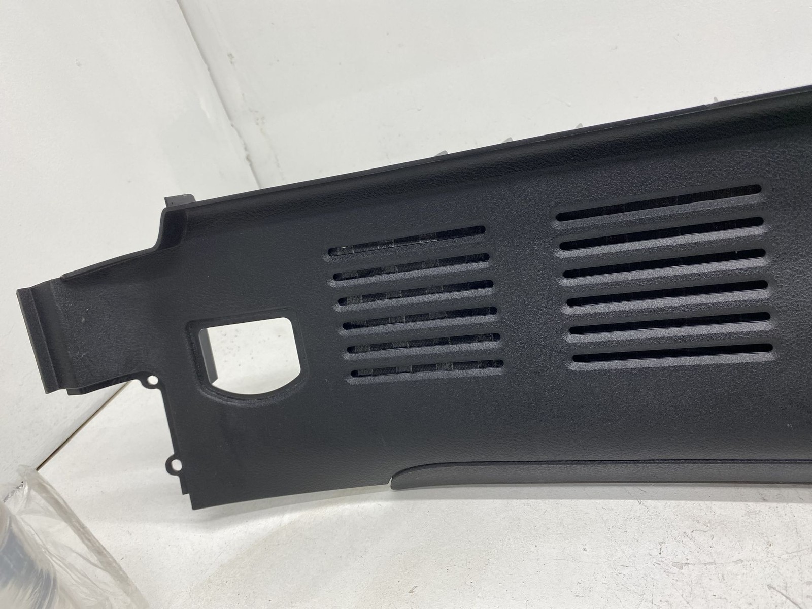 2014-2019 BENTLEY FLYING SPUR REAR TRUNK LOCK COVER SCUFF PANEL TRIM 4W0863459