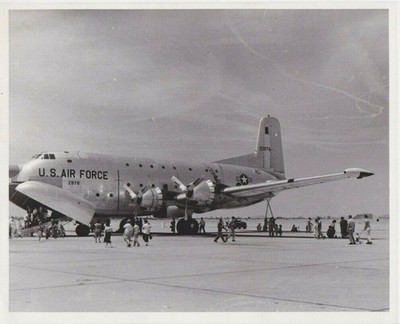 USAF Douglas C-124 Globemaster II Photo U.S. Air Force Prop Airplane transport
